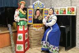 Новогодний праздник для учащихся